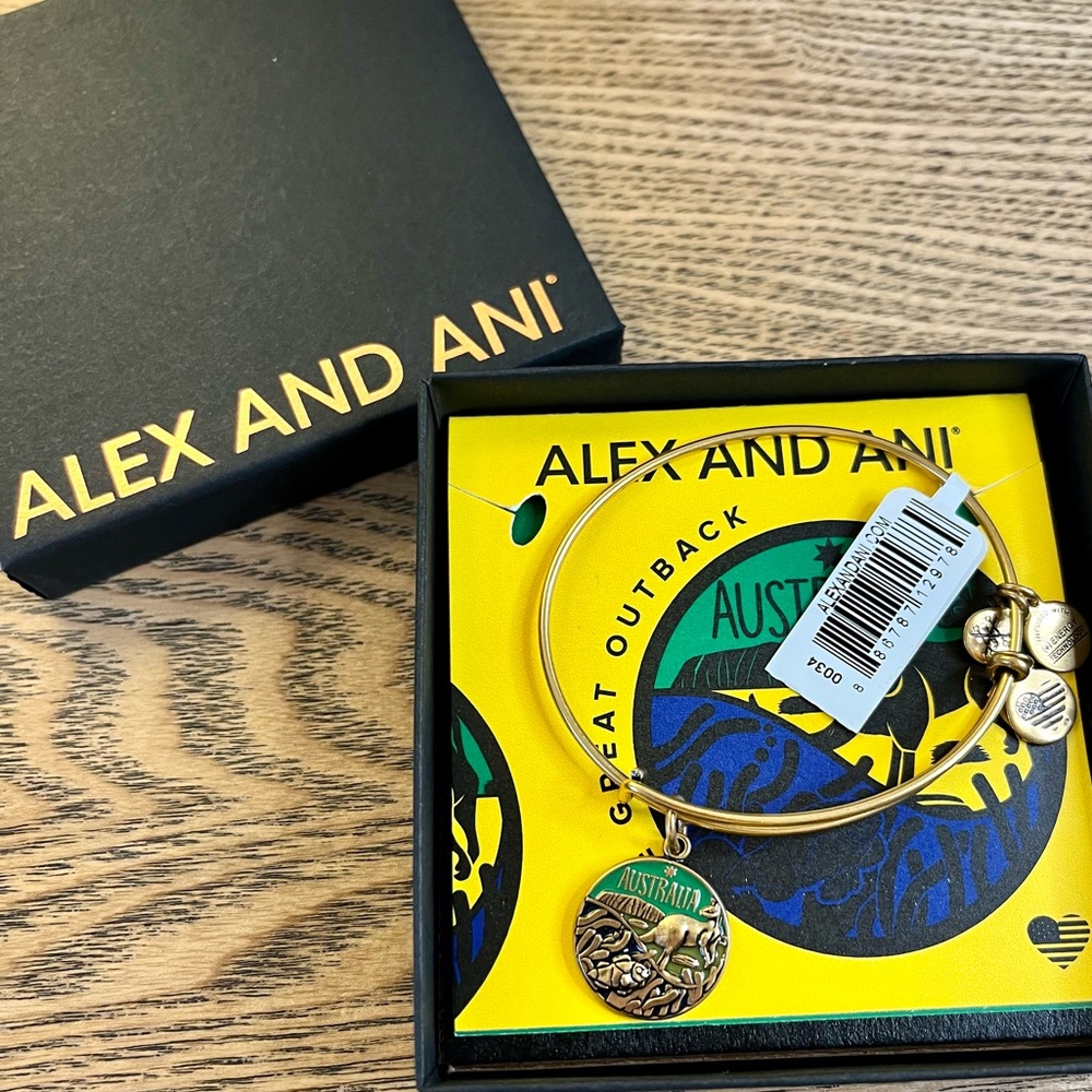 PRICE DROP! NWT, Alex & Ani, Australia Charm, Expandable Bangle Bracelet